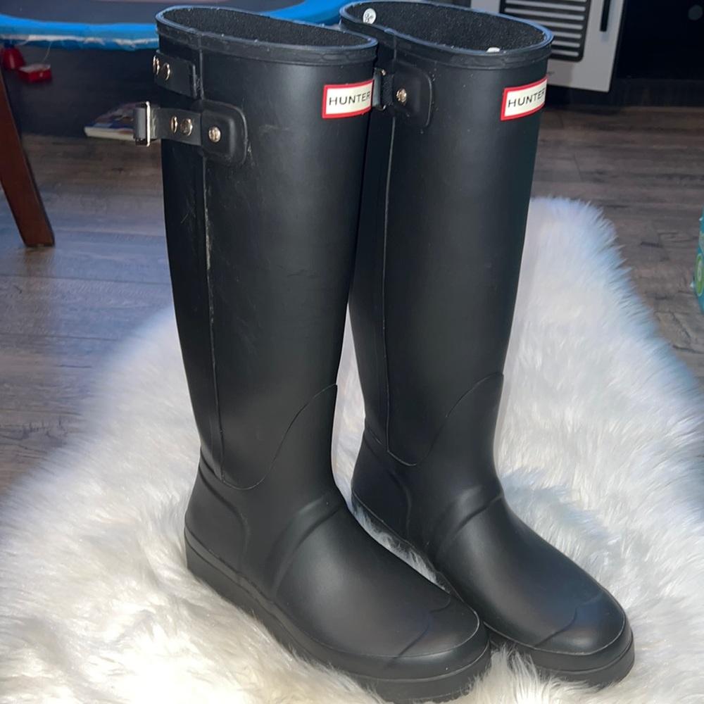 SOLD ******Hunter boots size 9